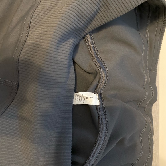 Lululemon cropped tights - Picture 3 of 5